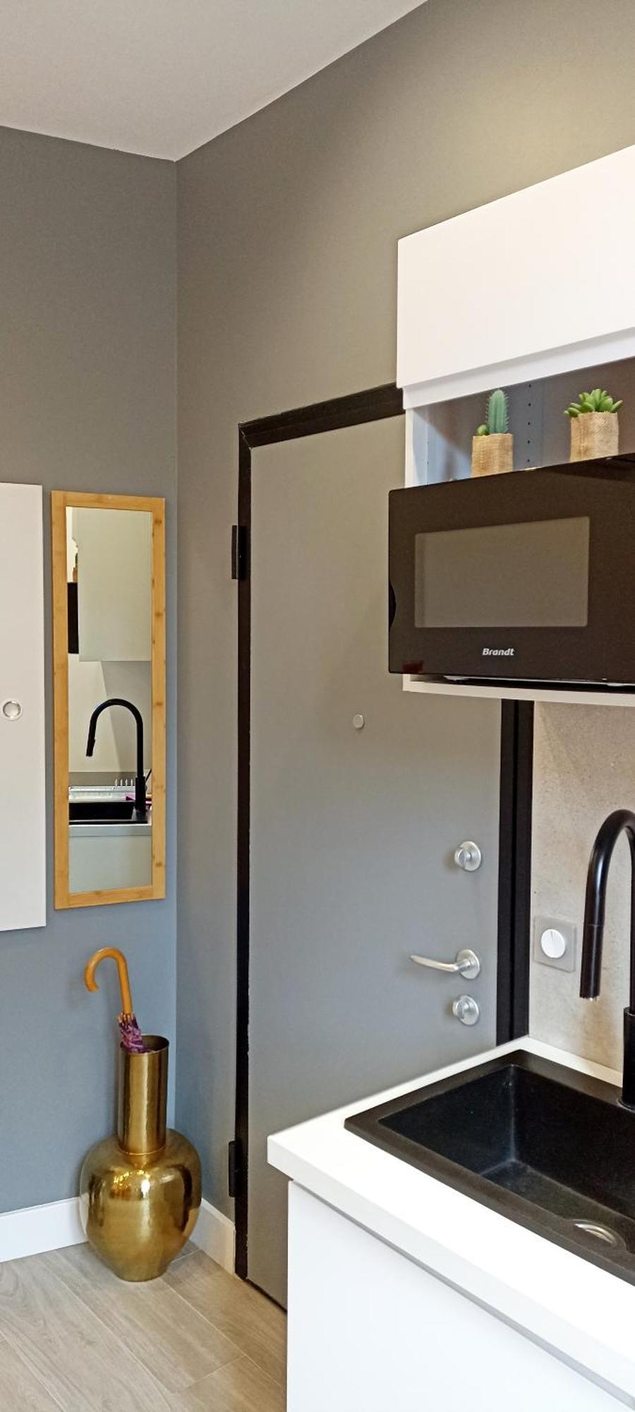 Roquebrune : Appartement 4 Personnes Proche De La Plage Habitación foto